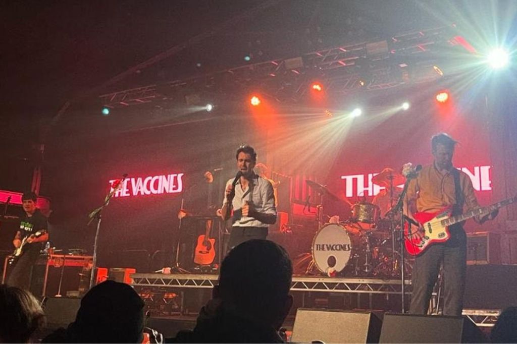 The Vaccines storm Content – Live Review