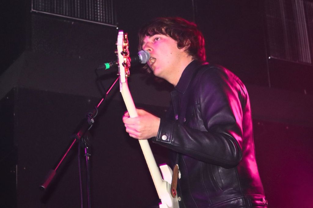 The Howlers are a 2-man show with an aura to command the biggest&nbsp;stages